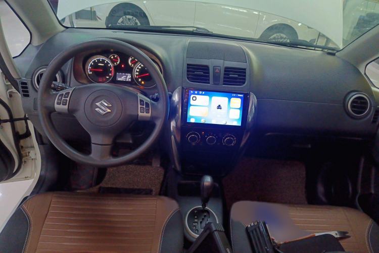 Used Suzuki SX4 2016 1.6L Automatic Classic Edition Interior 2