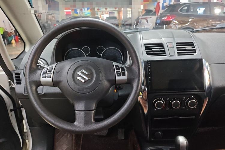 Used Suzuki SX4 2016 1.6L Automatic Classic Edition Interior 3