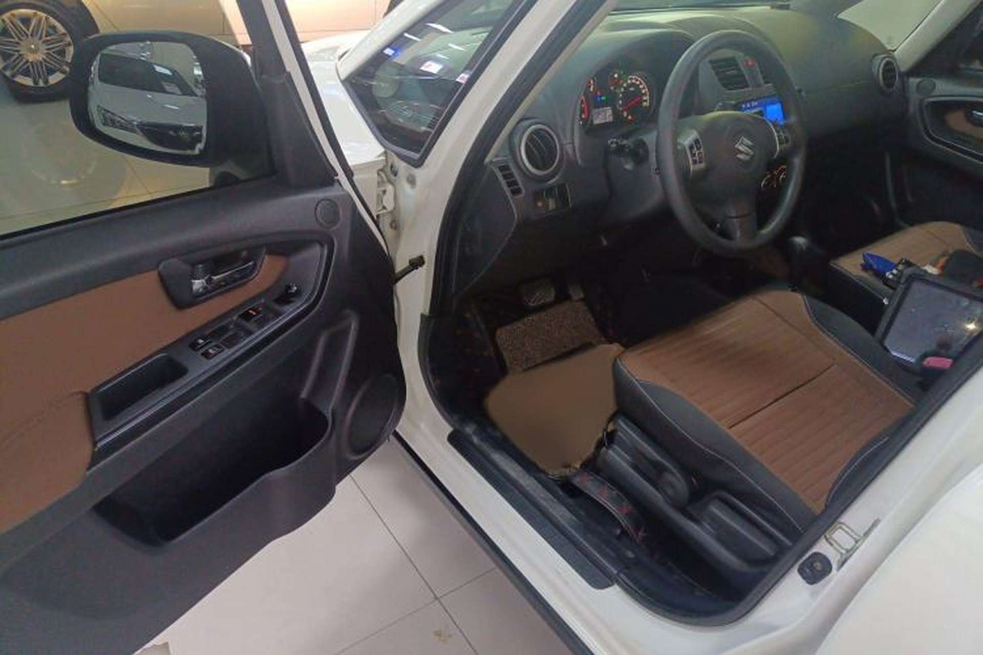 Used Suzuki SX4 2016 1.6L Automatic Classic Edition Interior 3