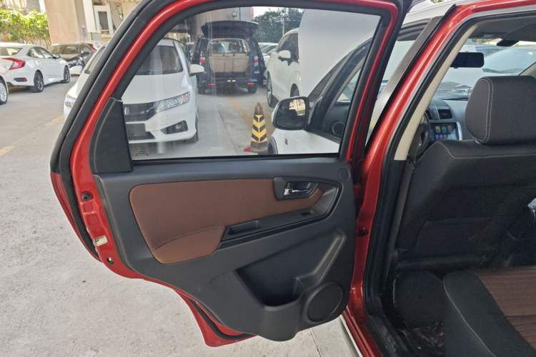 Used Suzuki SX4 2016 1.6L Automatic Classic Edition Interior 8