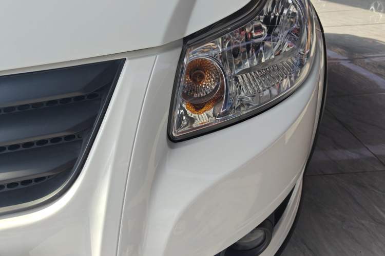 Used Suzuki SX4 2016 1.6L Manual Classic Edition Left Front Headlight