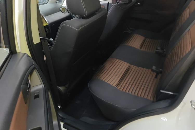 Used Suzuki SX4 2016 1.6L Automatic Classic Edition Left Rear Seat