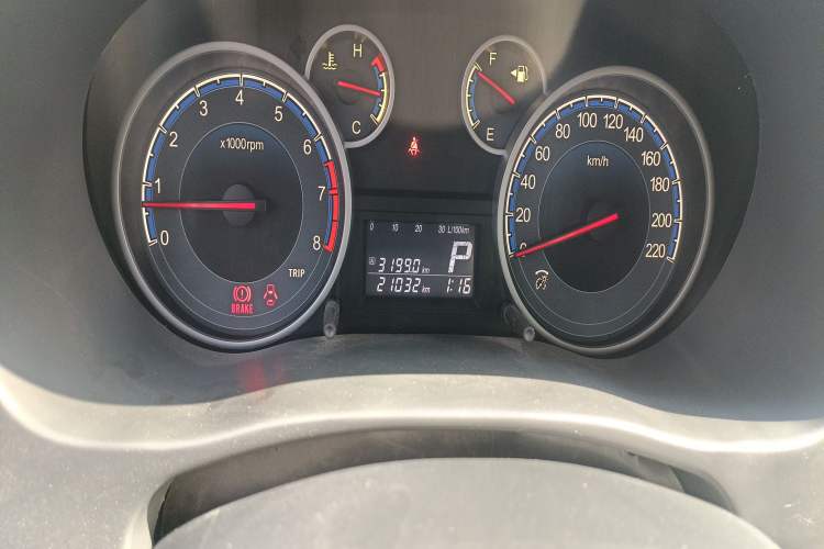 Used Suzuki SX4 2016 1.6L Automatic Classic Edition Odometer Close Up