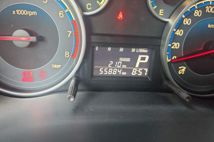 Used Suzuki SX4 2016 1.6L Automatic Classic Edition Odometer Close Up