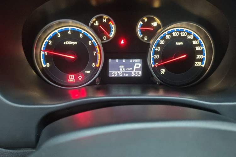 Used Suzuki SX4 2016 1.6L Automatic Classic Edition Odometer Close Up