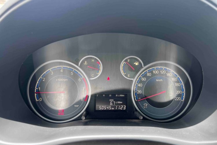 Used Suzuki SX4 2016 1.6L Manual Classic Edition Odometer Close Up