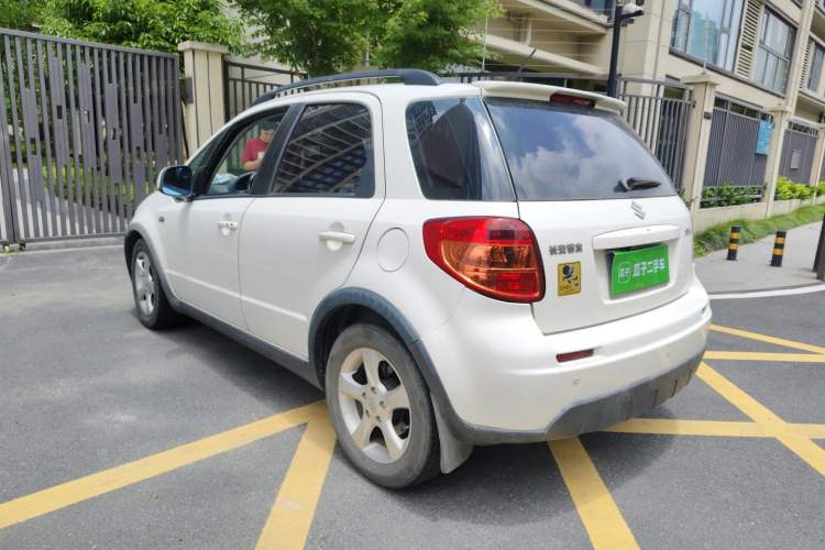 Used Suzuki SX4 2016 1.6L Automatic Classic Edition Rear Left 45 Deg