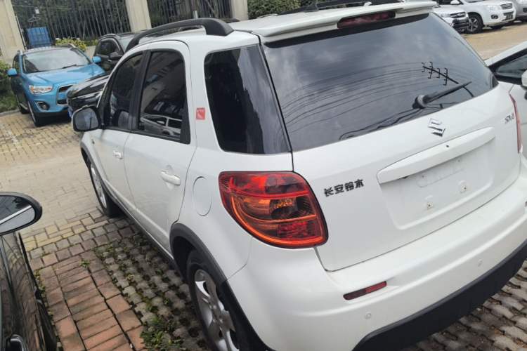Used Suzuki SX4 2016 1.6L Automatic Classic Edition Rear Left 45 Deg