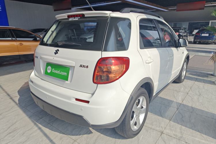Used Suzuki SX4 2016 1.6L Manual Classic Edition Rear Right 45 Deg