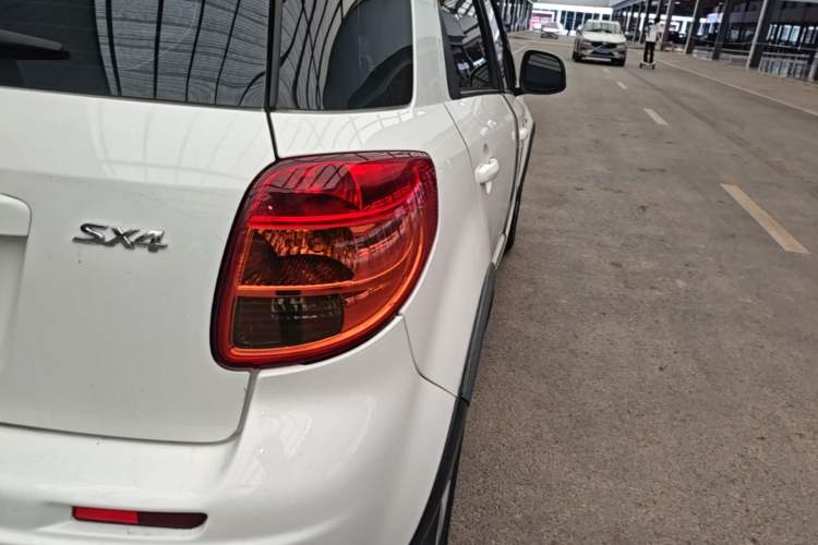 Used Suzuki SX4 2016 1.6L Manual Classic Edition Right Rear Taillight
