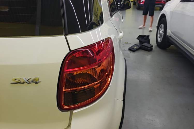 Used Suzuki SX4 2016 1.6L Automatic Classic Edition Right Rear Taillight