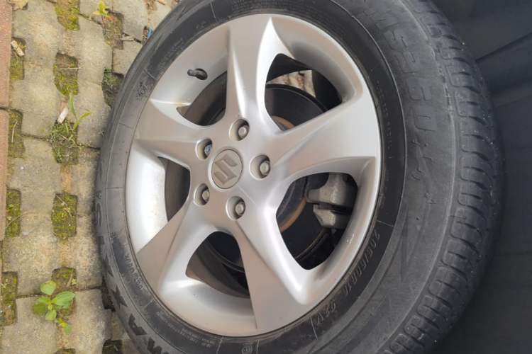 Used Suzuki SX4 2016 1.6L Automatic Classic Edition Right Rear Wheel Hub