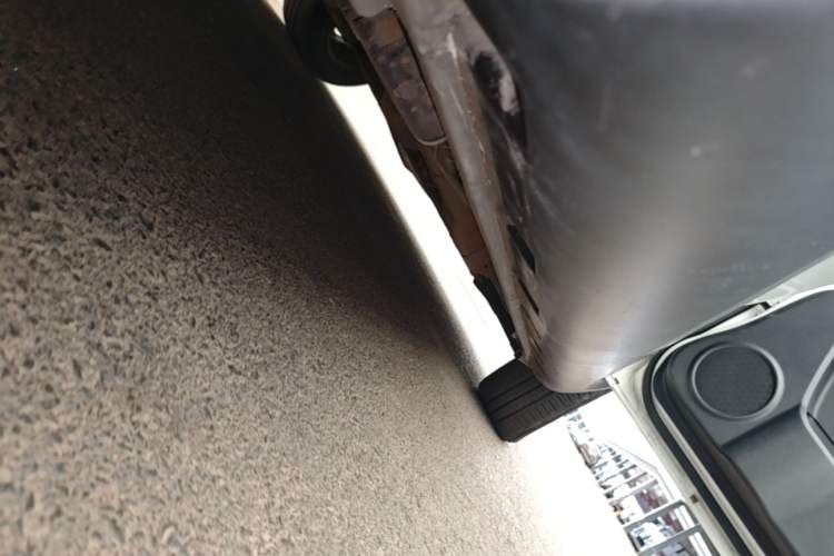 Used Suzuki SX4 2016 1.6L Manual Classic Edition Right Side Sill