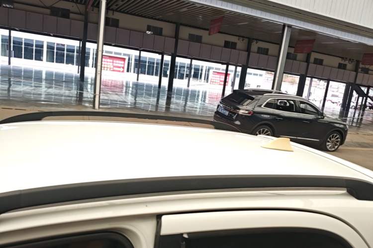 Used Suzuki SX4 2016 1.6L Manual Classic Edition Roof