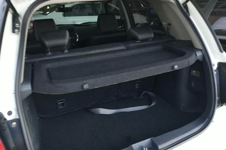 Used Suzuki SX4 2016 1.6L Automatic Classic Edition Trunk