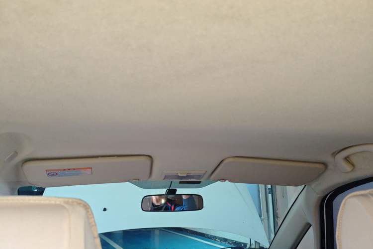 Used Suzuki SX4 S-Cross 2012 1.6L Manual - Practical Upgraded Version Headliner