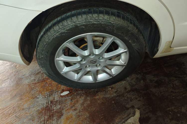 Used Suzuki SX4 S-Cross 2012 1.6L Manual - Practical Upgraded Version Right Rear Wheel Hub
