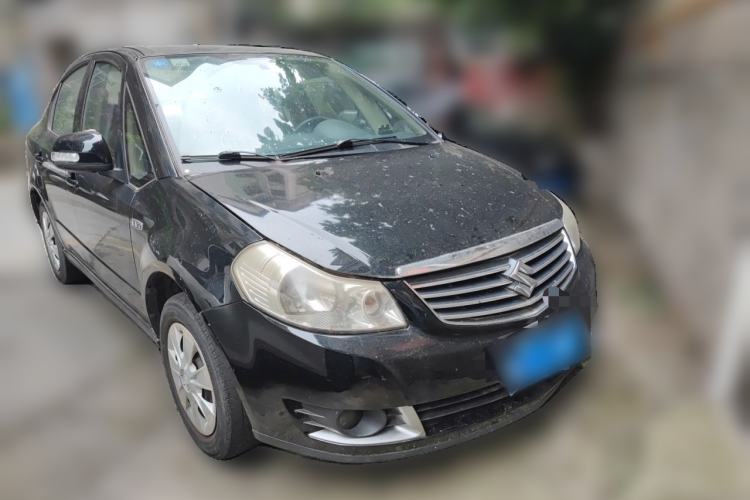 Used Suzuki SX4 S-Cross 2011 1.6L Manual Comfort Version Front Right 45 Deg