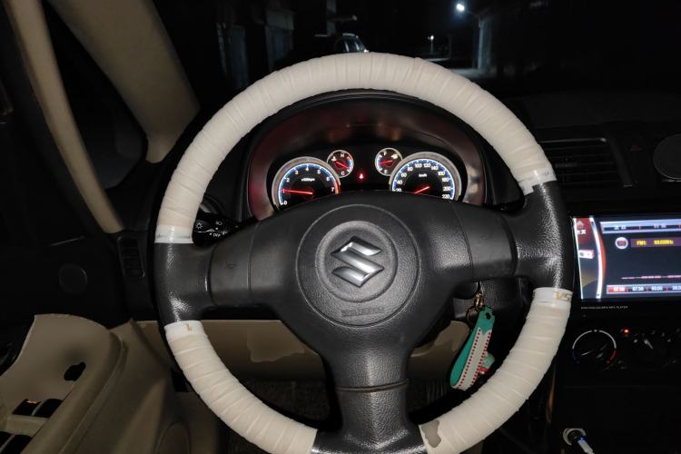 Used Suzuki SX4 S-Cross 2011 1.6L Automatic Comfort Edition Steering Wheel