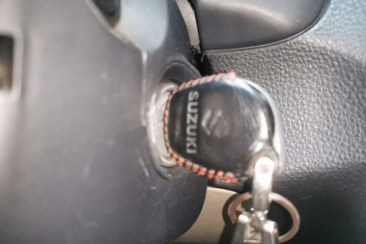 Used Suzuki SX4 S-Cross 2011 1.6L Manual Comfort Version Vehicle Key