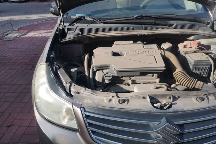 Used Suzuki SX4 S-Cross 2011 1.6L Manual Comfort Version Engine Bay Right