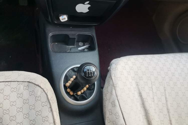 Used Suzuki SX4 S-Cross 2011 1.6L Manual Comfort Version Gear Lever