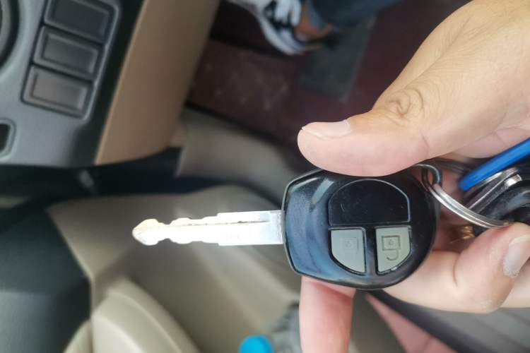 Used Suzuki SX4 S-Cross 2011 1.6L Manual Comfort Version Vehicle Key