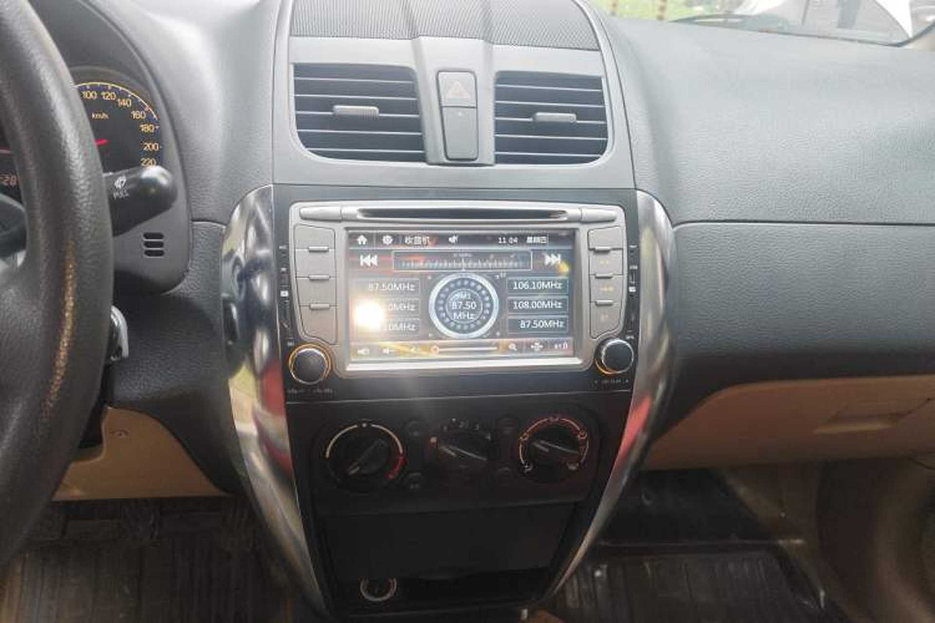 Used Suzuki SX4 S-Cross 2011 1.6L Manual Comfort Version Audio And AC Panel