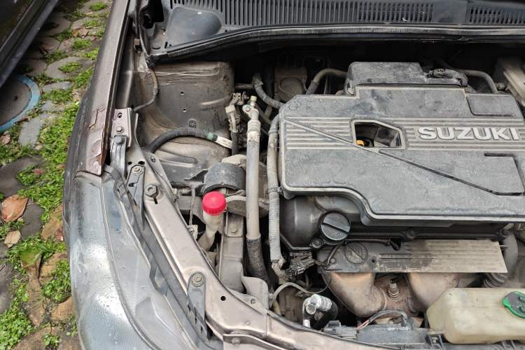 Used Suzuki SX4 S-Cross 2011 1.8L Automatic Luxury Model Engine Bay Right