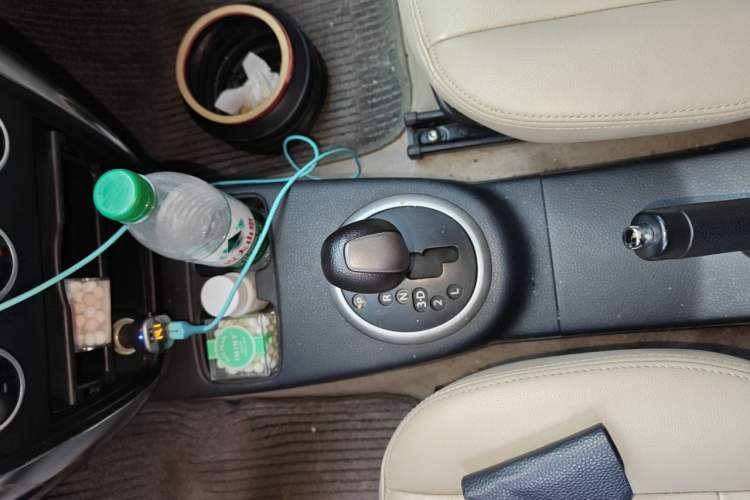 Used Suzuki SX4 S-Cross 2011 1.8L Automatic Luxury Model Gear Lever
