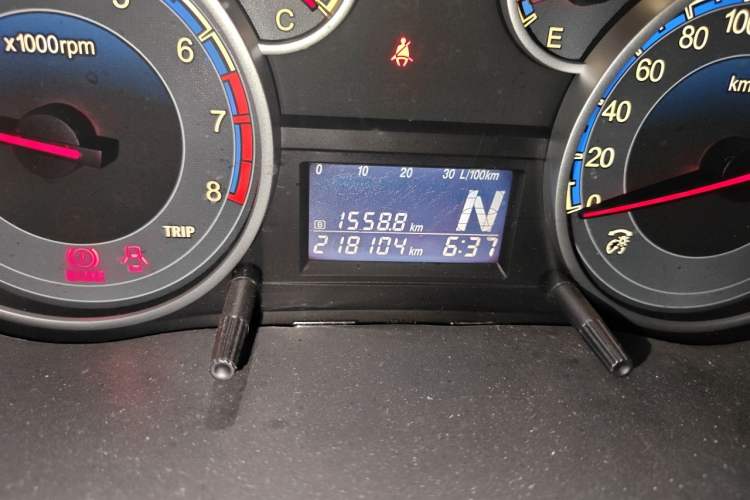 Used Suzuki SX4 S-Cross 2011 1.8L Automatic Luxury Model Odometer Close Up