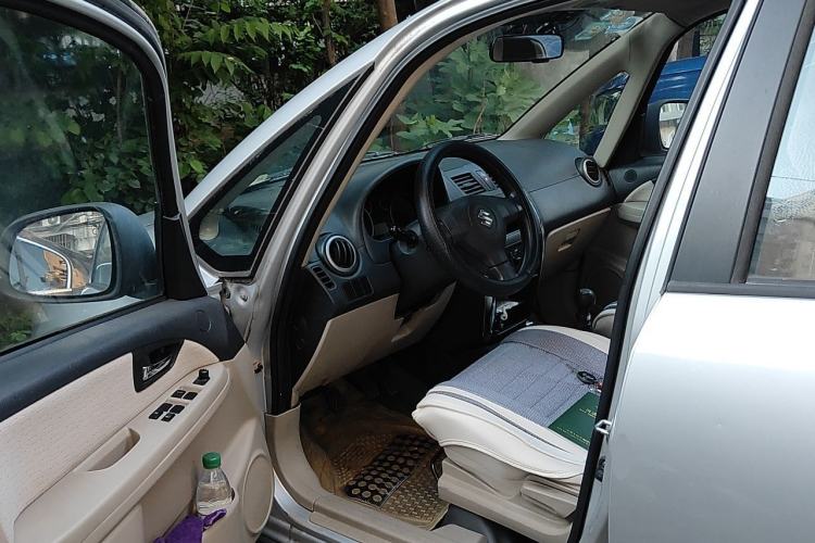 Used Suzuki SX4 S-Cross 2011 1.6L Manual Comfort Version Driver Seat
