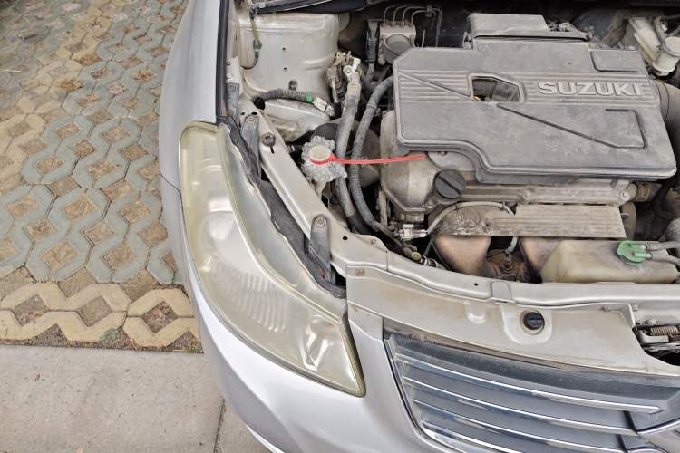 Used Suzuki SX4 S-Cross 2011 1.6L Manual Comfort Version Engine Bay Right