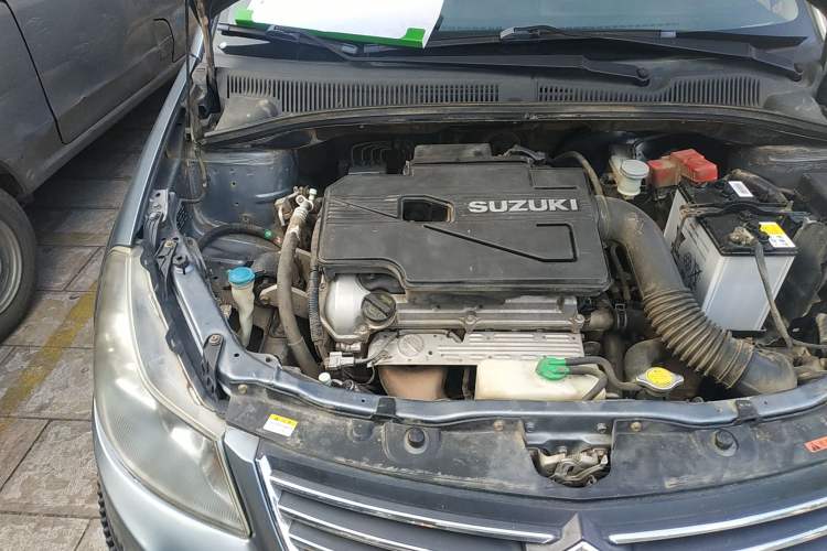 Used Suzuki SX4 S-Cross 2011 1.6L Manual Luxury Model Engine Bay Right