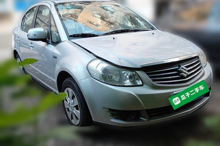 Used Suzuki SX4 S-Cross 2011 1.6L Manual Comfort Version Front Right 45 Deg