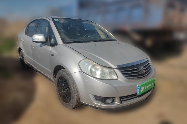 Used Suzuki SX4 S-Cross 2011 1.6L Manual Comfort Version Front Right 45 Deg