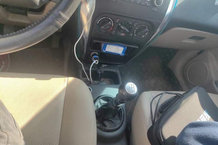 Used Suzuki SX4 S-Cross 2011 1.6L Manual Comfort Version Gear Lever