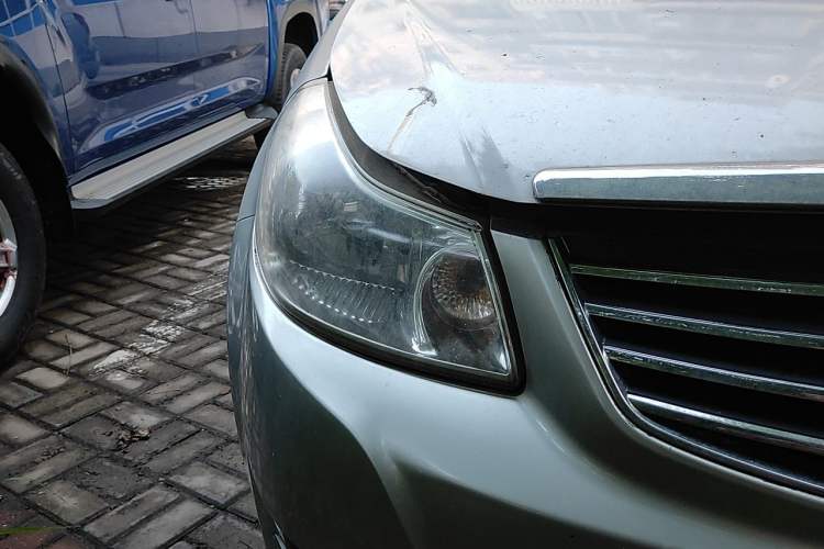 Used Suzuki SX4 S-Cross 2011 1.6L Manual Comfort Version Right Front Headlight