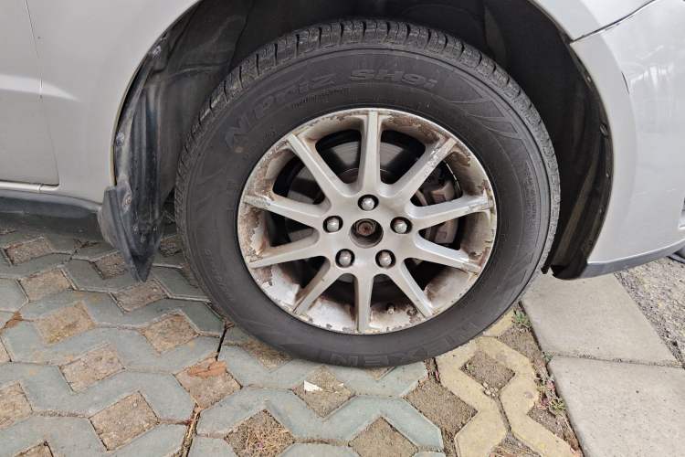 Used Suzuki SX4 S-Cross 2011 1.6L Manual Comfort Version Right Front Wheel Hub
