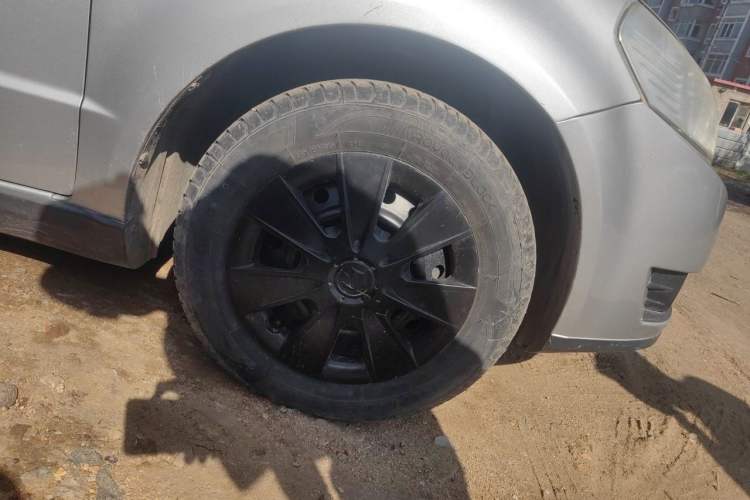 Used Suzuki SX4 S-Cross 2011 1.6L Manual Comfort Version Right Front Wheel Hub