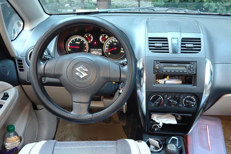 Used Suzuki SX4 S-Cross 2011 1.6L Manual Comfort Version Steering Wheel