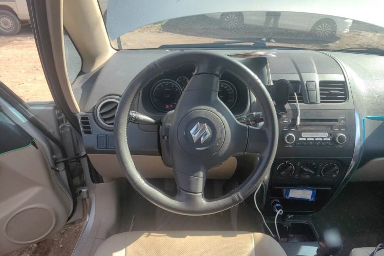 Used Suzuki SX4 S-Cross 2011 1.6L Manual Comfort Version Steering Wheel