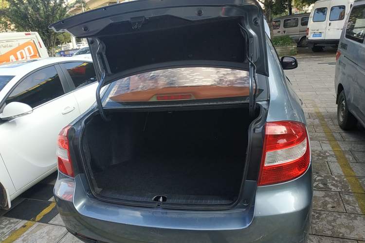 Used Suzuki SX4 S-Cross 2011 1.6L Manual Luxury Model Trunk