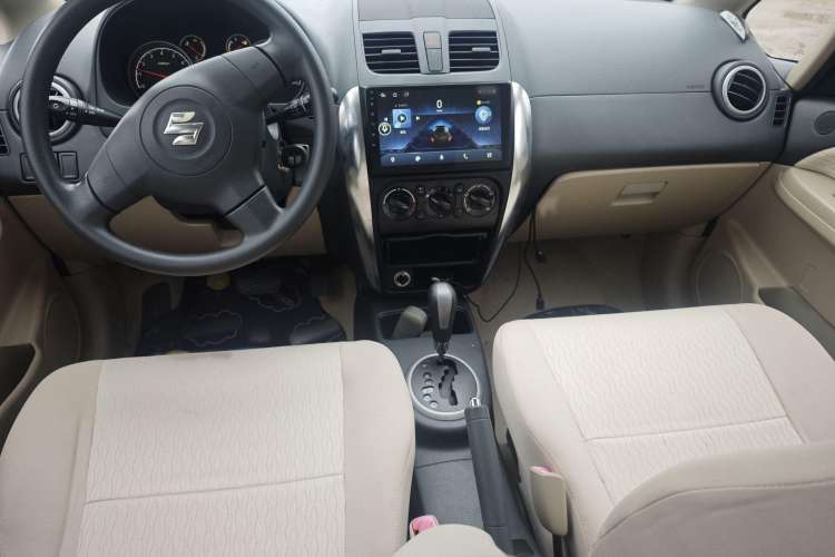 Used Suzuki SX4 S-Cross 2011 1.6L Automatic Comfort Edition Interior 4