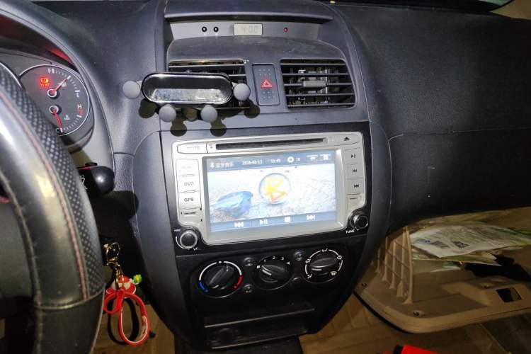 Used Suzuki SX4 S-Cross 2012 1.6L Automatic Practical Upgrade Edition Audio And AC Panel