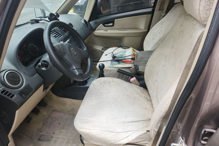 Used Suzuki SX4 S-Cross 2012 1.6L Manual Comfort Model Driver Seat