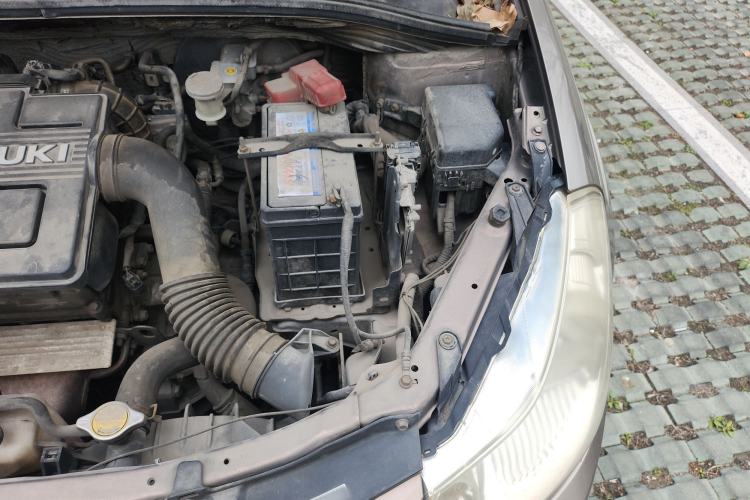 Used Suzuki SX4 S-Cross 2012 1.6L Manual Comfort Model Engine Bay Left
