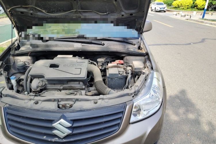 Used Suzuki SX4 S-Cross 2012 1.6L Manual - Practical Upgraded Version Engine Bay Left