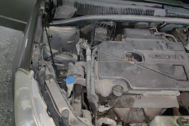 Used Suzuki SX4 S-Cross 2012 1.6L Manual - Practical Upgraded Version Engine Bay Right