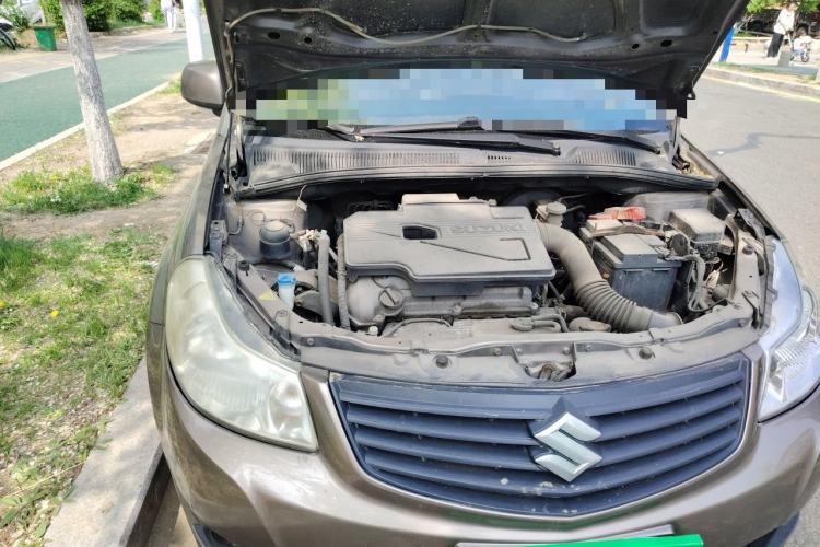 Used Suzuki SX4 S-Cross 2012 1.6L Manual - Practical Upgraded Version Engine Bay Right